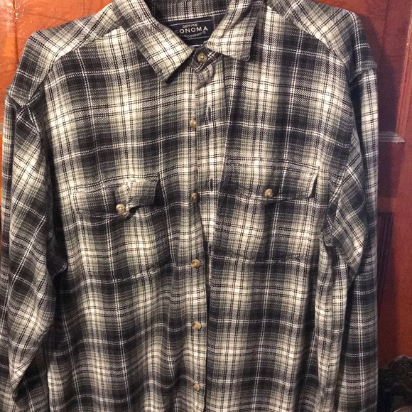 Multiple colored flannels - Picture 2 of 5